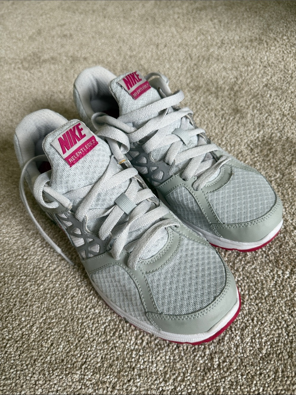 Nike Women's Relentless 2 Light Gray Athletic Sneakers with Pink Accents